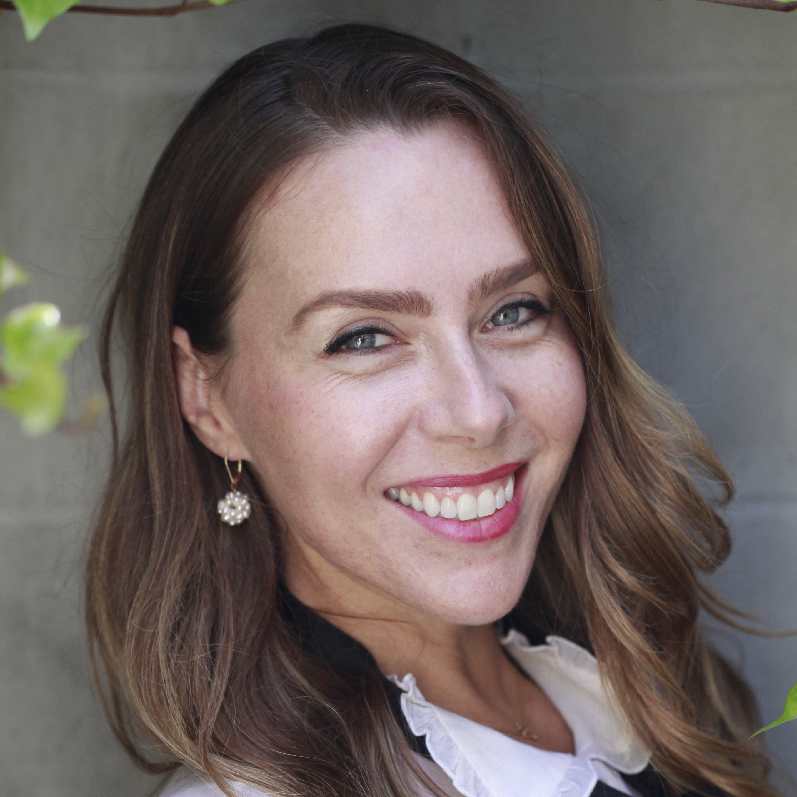 Close up of therapist Ilona Varo smiling